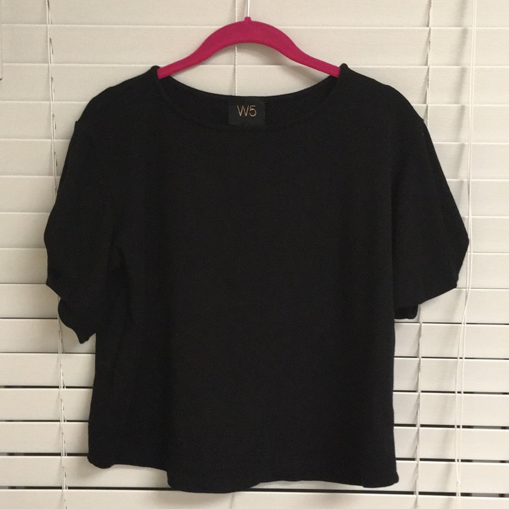 Black crop top